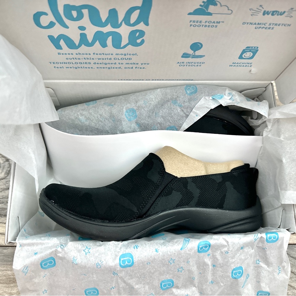 NIB Bzees Lunar Comfort Flats Loafers Slip Ons Black Camo 8M - Picture 12 of 12